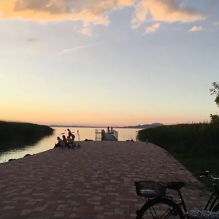 Grand شقة Balatonkeresztúr